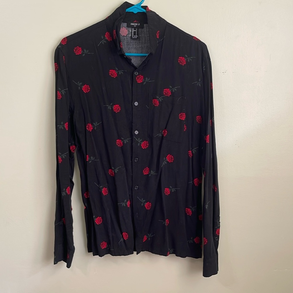 Forever 21 men’s small rose print long sleeve button up